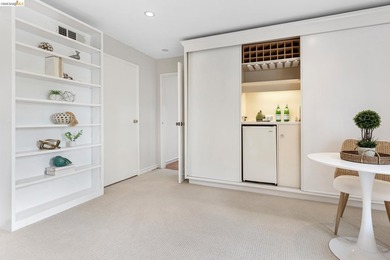 Welcome to this charming Crocker Traditional with character and - photo 43