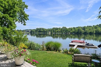 Modern Riverfront Estate with Unparalleled Indoor-Outdoor Living - photo 5