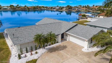 (private lake, pond, creek) Home For Sale in Cape Coral Florida