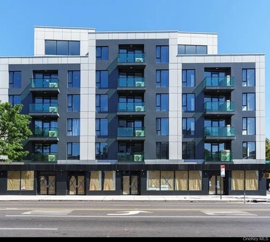 East River Condo For Sale in East Elmhurst New York