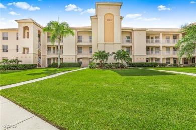 Lake Condo For Sale in Fort Myers, Florida