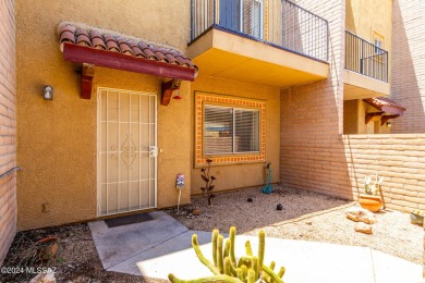 Lake Townhome/Townhouse For Sale in Tucson, Arizona