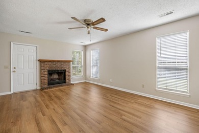 MOTIVATED SELLER!! REFRESHED LISTING! NEW UPGRADES INCLUDING NEW - photo 4
