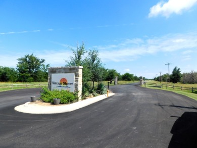 Waterfront land in private gated community - photo 15