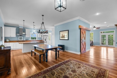 Traditional Southern Style Lake Home - photo 4