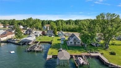 Enjoy the best of waterfront living on all-sports Lake St - photo 19