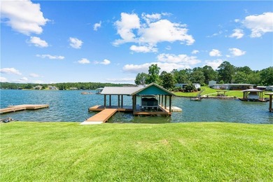Looking for your personal waterfront oasis? The home features 3 - photo 32