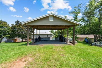 Looking for your personal waterfront oasis? The home features 3 - photo 38