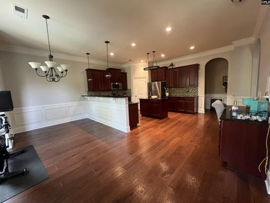 This move in ready home has it all! With bedrooms on every floor - photo 9