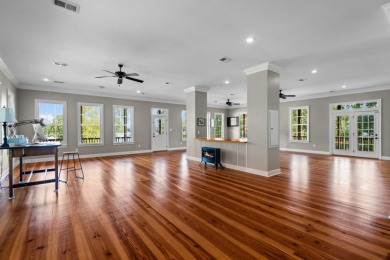 Traditional Southern Style Lake Home - photo 10