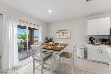 Perfectly positioned to capture tranquil LAKE and FOUNTAIN VIEWS - photo 4