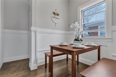 Stunning newly renovated home located in the heart of Newport - photo 5