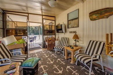Welcome to island living in the highly sought-after Pine Island - photo 7