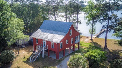 Wake up to the shimmer of Lake Marion every morning and end your - photo 2