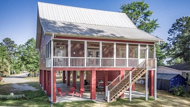 Wake up to the shimmer of Lake Marion every morning and end your - photo 3