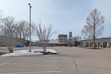 High-profile, premier waterfront restaurant/bar opportunity in - photo 6