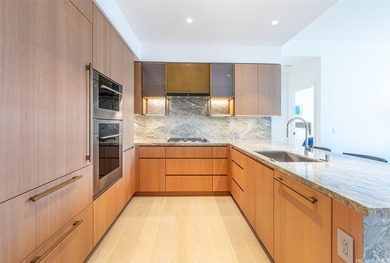 Victoria Place #PH3802 - A stunning, barely lived-in residence - photo 8