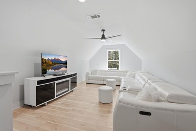 Better than new and loaded with luxury upgrades at an affordable - photo 18