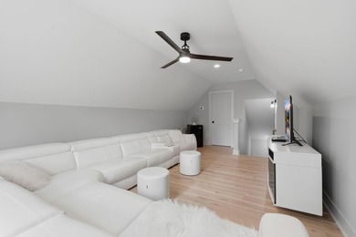 Better than new and loaded with luxury upgrades at an affordable - photo 19