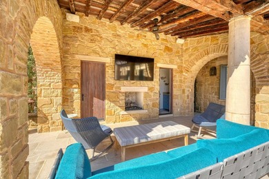 104 La Posada is an exquisite and private lakeside compound - photo 20