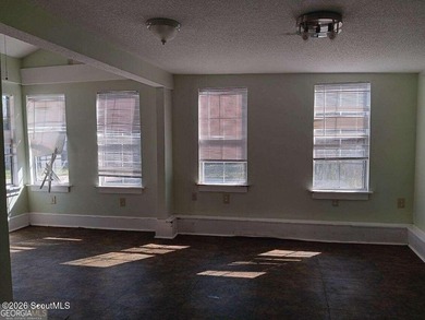 Sky is the limit with you own imagination. Lots of space and - photo 21