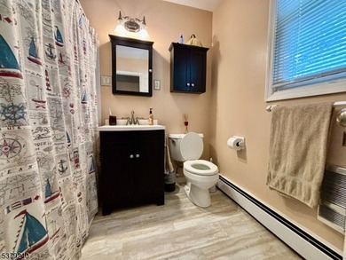 WOW! SPECTACULAR RENOVATED RANCH STYLE HOME LOCATED WITH PRIVACY - photo 6