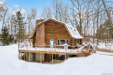 (private lake, pond, creek) Home For Sale in Byron Michigan