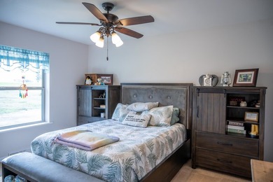 Come see this pristine, well maintained, like new home, in a - photo 44