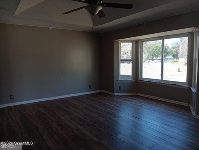 Sky is the limit with you own imagination. Lots of space and - photo 45