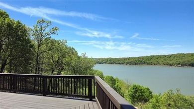 Discover a rare opportunity to own a luxury waterfront retreat - photo 10