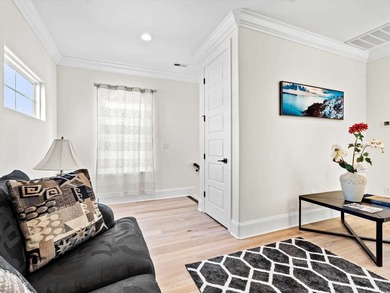 Located in the gated Ocean Villas at 67th community, home to - photo 25