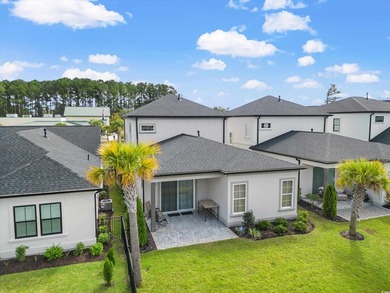 Located in the gated Ocean Villas at 67th community, home to - photo 34