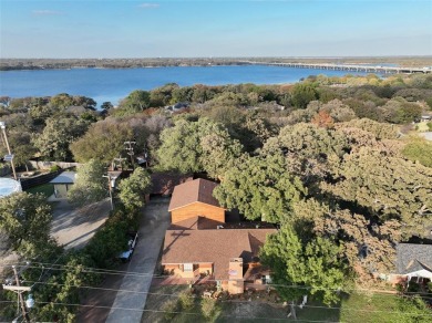 Lake Lewisville Home For Sale in Highland Village Texas