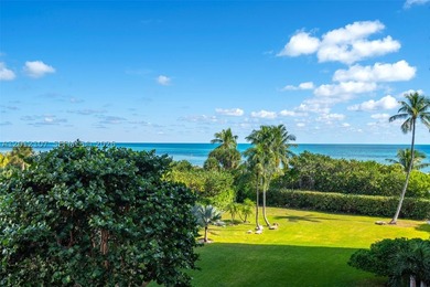 A Rare Beachfront Setting with Direct Ocean Views This - photo 1
