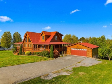 ** FRESHLY PAINTED EXTERIOR** Welcome to 811 Pinnacle Dr - a - photo 2