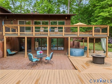For those seeking the vacation lifestyle right in the heart of - photo 6