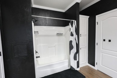 Welcome to your private retreat in Midway! Situated on 2 - photo 14