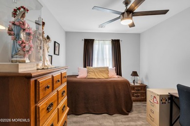 Welcome to this warm and inviting 2-bedroom, 1-bath home in the - photo 19