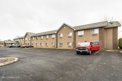 Exciting Investment Opportunity: Quality Inn Hotel at the mouth - photo 22