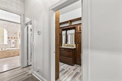 Welcome to this beautiful home located in the heart of - photo 27