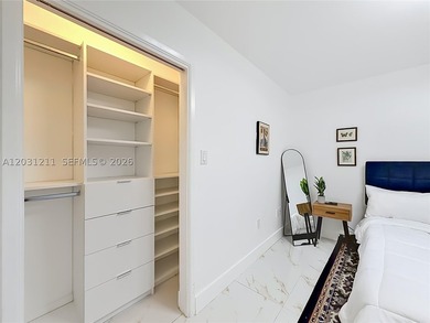 Welcome to this charming Fort Lauderdale home located at 2216 NE - photo 33