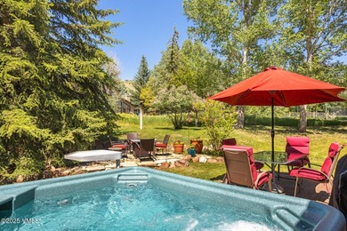First time on the market! Nestled in a serene and welcoming - photo 2