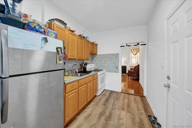 Well-maintained Bronx home offering spacious living, generous - photo 10