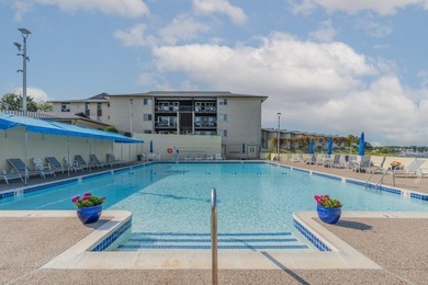 Welcome to Narragansett Village! This first-level condo features - photo 4