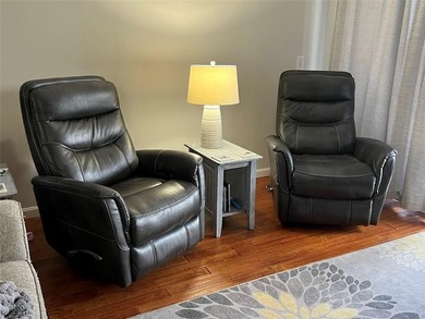 Welcome to Narragansett Village! This first-level condo features - photo 8