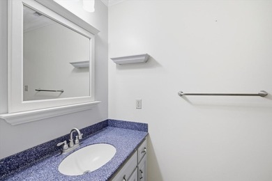 Lake Talquin lakefront home, 3BR/2.5BA+ an office. Enjoy a - photo 32