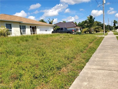 Lehigh Acres Area Home Sale Pending in Lehigh Acres Florida