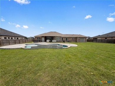 Imagine 6112 Wye Oak Dr, a residence designed for practical - photo 5