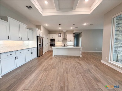 Imagine 6112 Wye Oak Dr, a residence designed for practical - photo 7