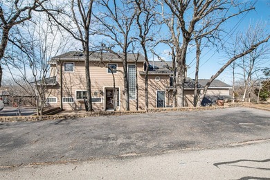 Spectacular 3-Story Estate on a Double Lot with Lake Views & - photo 2
